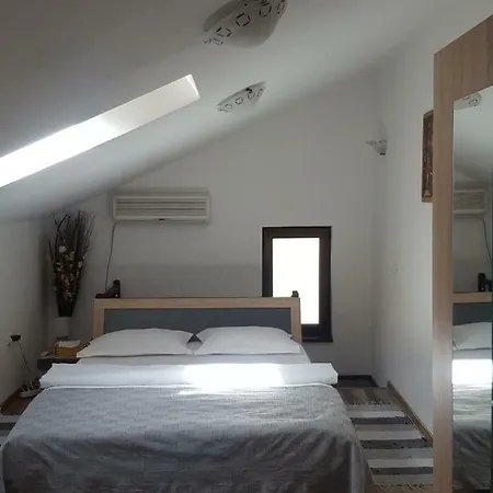 Little House דירה
